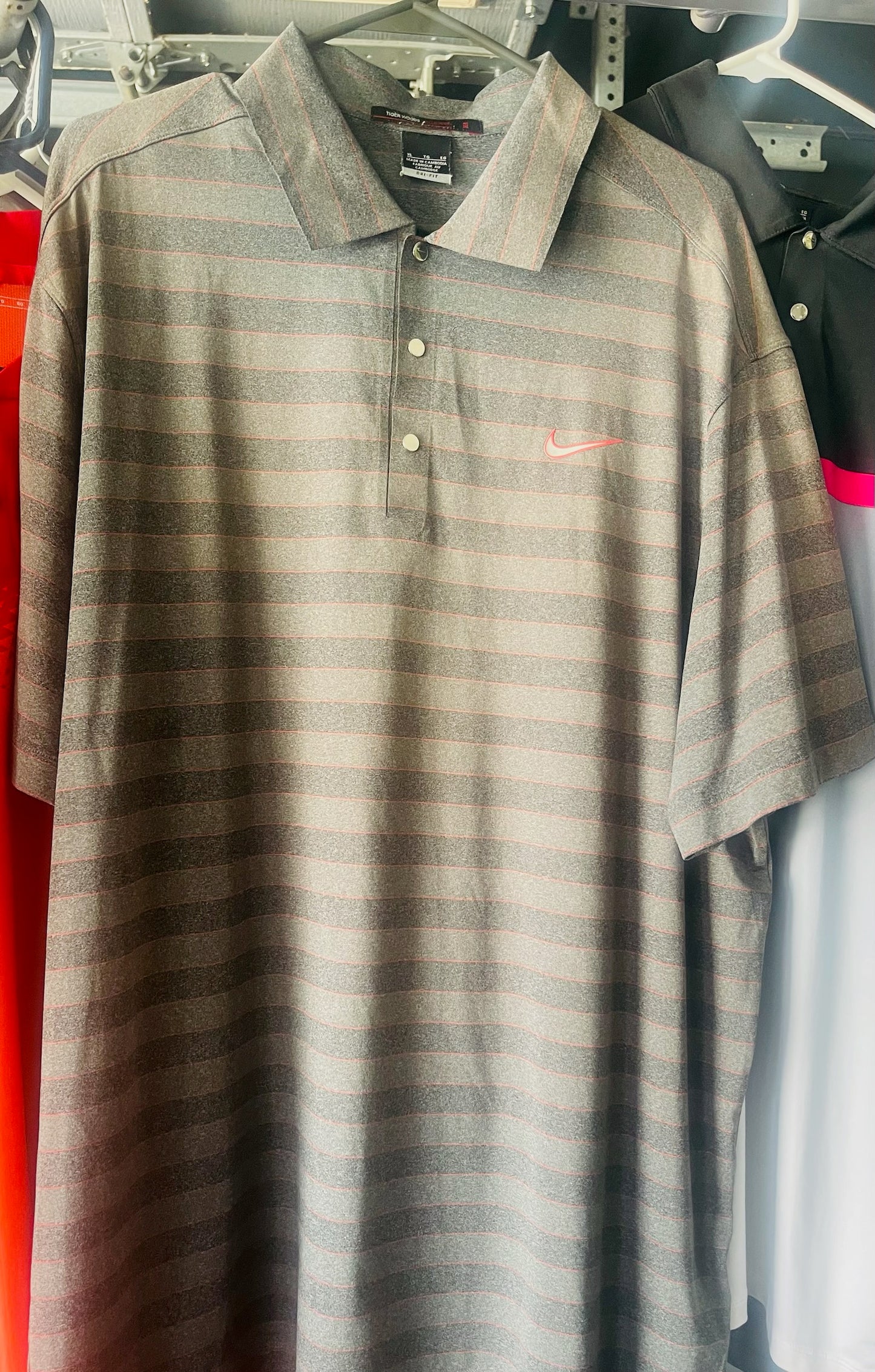 Nike Tiger Woods Collection Polo XL Gray/Red Stripes
